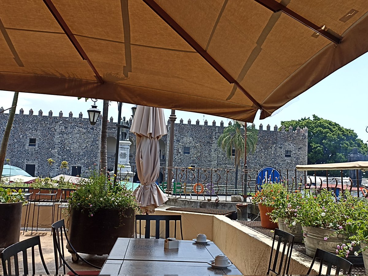 Agradecemos a <a href="/OscarPenaloza26/">Oscar Peñaloza Pérez</a> director de <a href="/Prepa_CESPA_Mor/">@Prepa_Cespa_Mor</a> por su compromiso para erradicar la #ViolenciaDeGenero