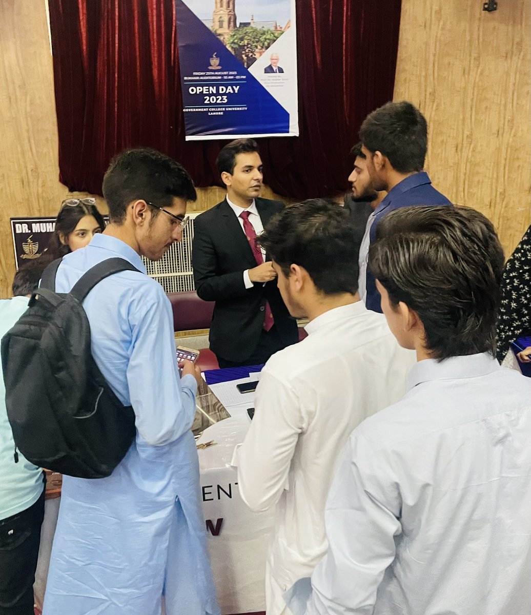 Law_GCU's tweet photo. Open Day at GCU marked a new wave of inspiring young aspirants to choose their future pathways in academics. Hats off to the Worthy Vice Chancellor @zaidia 
Some glimpses from the Law Deptt. at the Open Day in Bukhari Auditorium, Government College University Lahore! 
#GCUOpenDay https://t.co/ClYaqfBpWt
