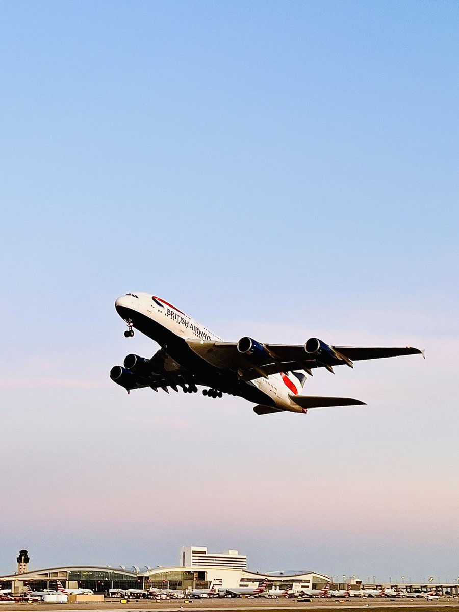 danielwcrump's tweet photo. @airlinerslive Departing DFW https://t.co/J45CG6SqI0