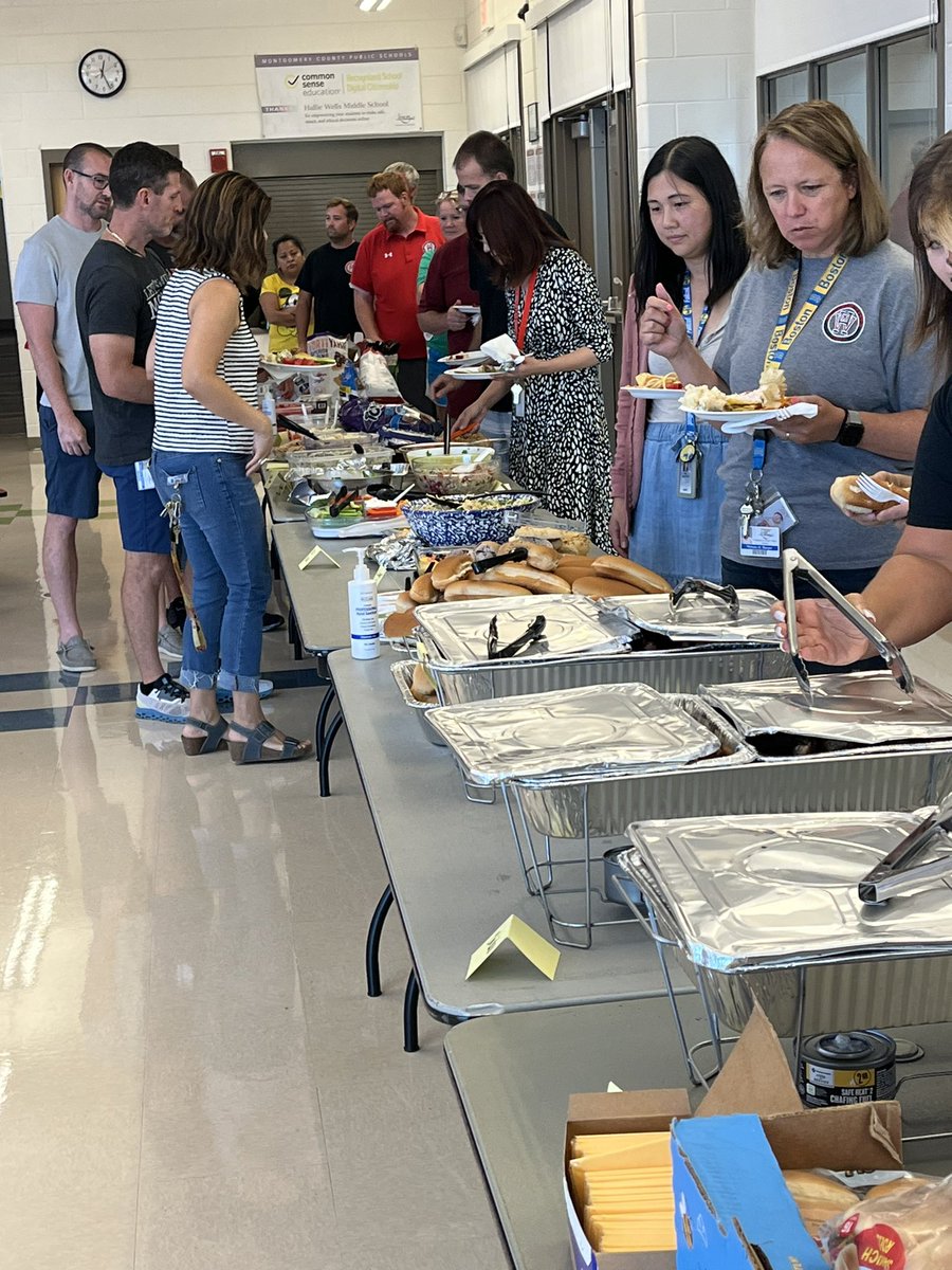 HallieWellsMS's tweet photo. HWMS celebrated the return of staff, welcomed back our new students, and prepared lessons to engage ALL students.  It was an amazing preservice week and we can’t wait to see all our Mustangs on Monday.  Set your alarms!!!  @HWMS_AP_Paskvan @DrMcNeal_HWMS @bethfthomas1 @TcKelly23 https://t.co/4JJNIT5DP9
