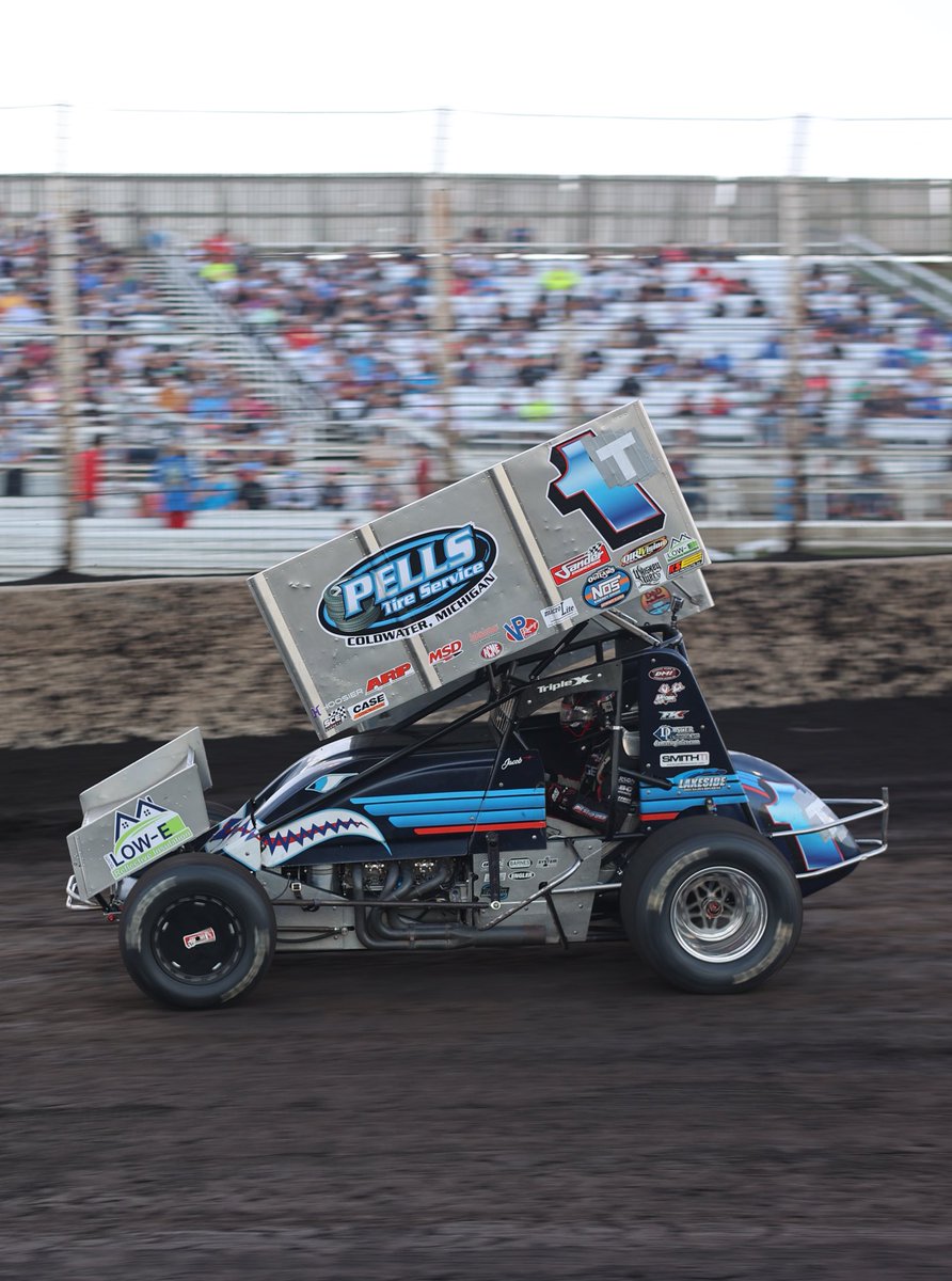 It’s 𝐑𝐀𝐂𝐄𝐃𝐀𝐘 in North Dakota!! 🏎 @LSchuchart1s @TannerHolmes18 📍 @RiverCitiesND 📌 @worldofoutlaws 👀 @dirtvision 🕰 7:15pm EST 📸 @JonesDillyn 🙌🏻 @teamdrydene @duramaxoil @rigging_c @FederatedAP @NREngines @loweinsulation