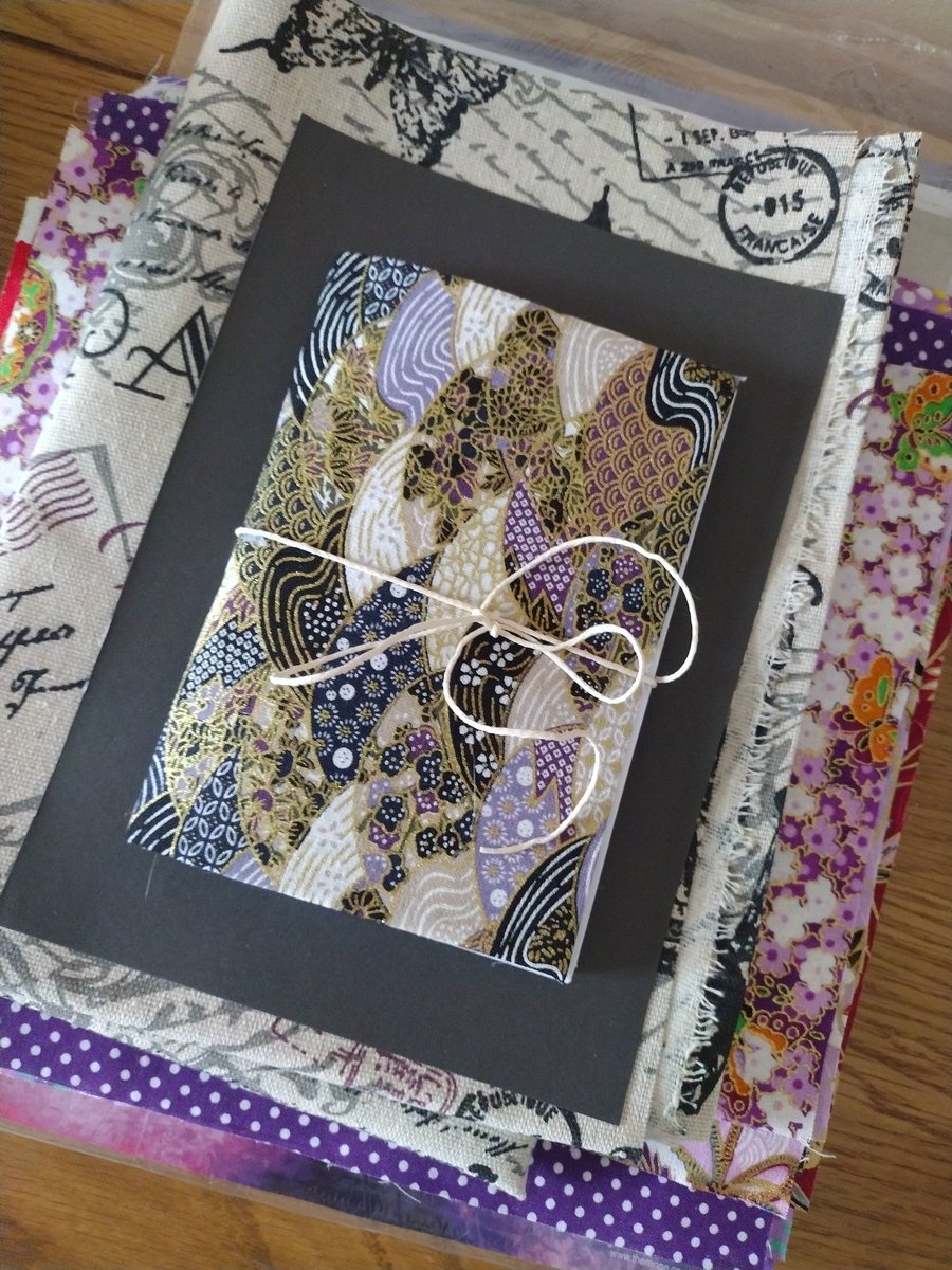 BronteBabeBooks's tweet photo. Handmade fabric notebooks with inside pocket and reusable cover now available 
#handmadegifts #Notebook https://t.co/Ea77rCKrcU