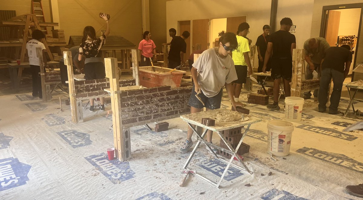 ROISDCTE's tweet photo. Thank you to the @TXMasonry for their donation and help in launching @rohighschool Masonry CTE program of study‼️🧱 https://t.co/DTfcKm12m3