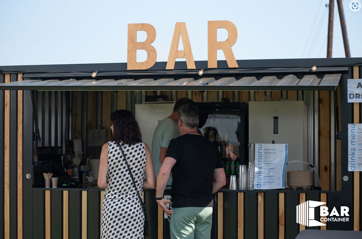 BarcontainerCom's tweet photo. 🚀 Kickstart your business journey with bar containers! 🍻 These versatile and cost-effective structures offer a stylish and functional space to serve your passion to the world. 🌎 Say goodbye to high overheads and hello to #FridayFeeling success! 💡 https://t.co/36n0wTXx7T