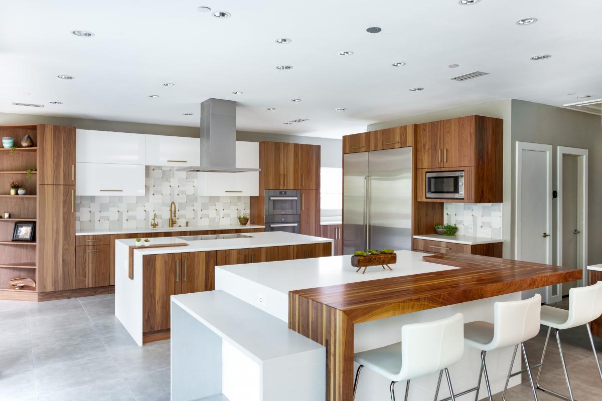 UKKitchens_1's tweet photo. UK Kitchen and Interiors offers a wide range of kitchen designs and worktop solutions to transform your space. 
For more information, please visit https://t.co/15LbIYTbPh
#homedesign #architecture #furniture #kitchenandinteriors https://t.co/uLydMry1k5