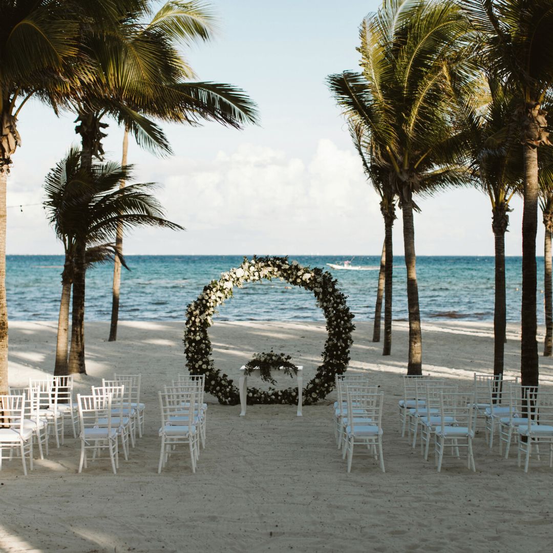 DestinationWeddings tweet media