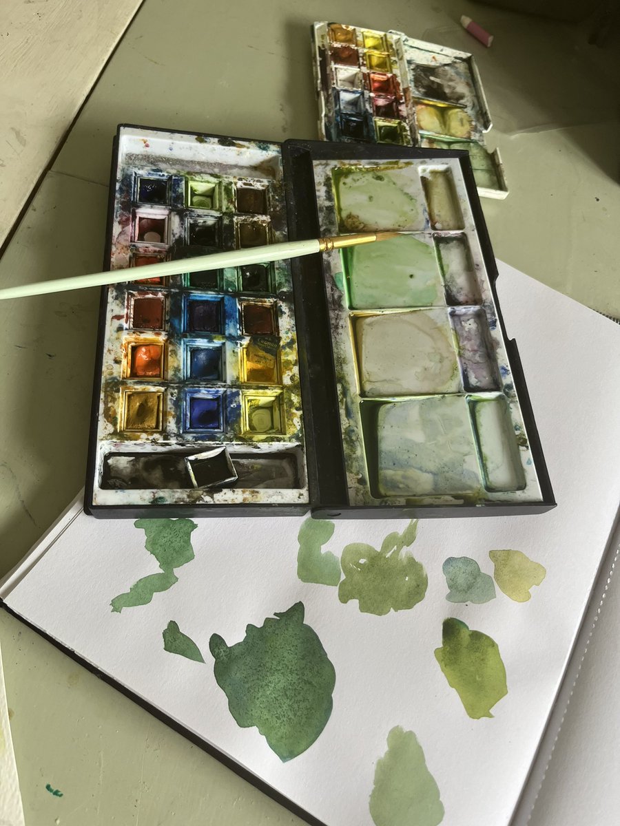 aimeerenee83's tweet image. Just a spot of colour matching today x I can’t wait to get painting again tonight once the little ones are in bed 🖤 my visit to Oriel Glasfryn, feel completely inspired and my passion for painting is reignited!
#artymum #lovetocreate #art #watercolourart #watercolourandpen