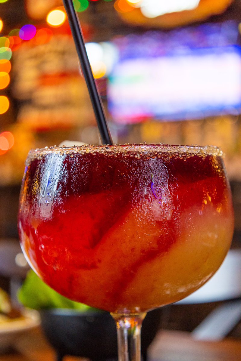 cadillacsf's tweet photo. Cheers to the weekend with our XL (extra boozy) Kickass Strawberry Margarita! 🍹🍓 Get ready to sip, savor, and unwind in style. #FridayFiesta https://t.co/P7mk8HxlZU