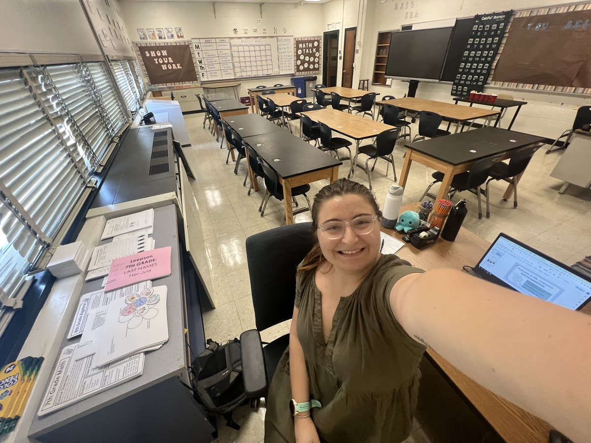 nrleepson's tweet photo. 3rd year and moving up to 7th and 8th grade math!! Classroom is all ready for the students on Monday!! #backtoschool #mathteachers #eloned https://t.co/U7dmv6DDdu