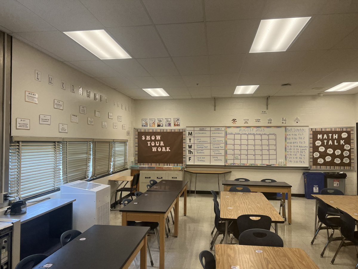 nrleepson's tweet photo. 3rd year and moving up to 7th and 8th grade math!! Classroom is all ready for the students on Monday!! #backtoschool #mathteachers #eloned https://t.co/U7dmv6DDdu