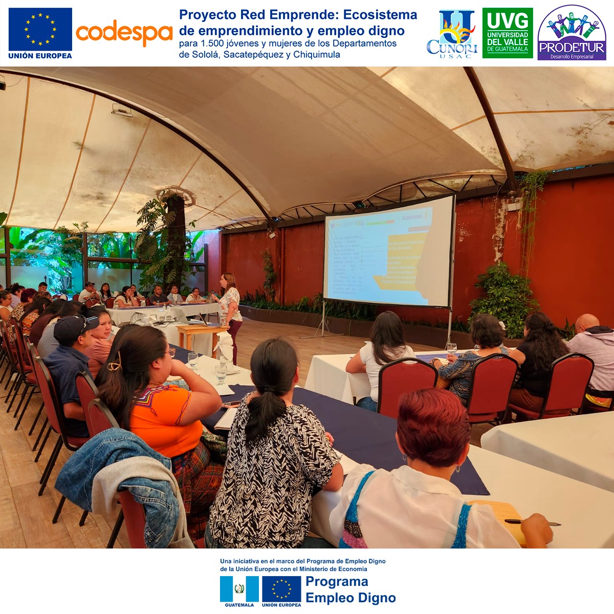 UEGuatemala's tweet photo. Como parte de las acciones del Proyecto #RedEmprende, el pasado 22 de agosto, los emprendedores que asisten a la sede #AntiguaGuatemala, recibieron el curso Plan de Crecimiento Empresarial.

Actividad de #PRODETUR con apoyo de #UEGuatemala como parte del programa #EmpleoDigno. https://t.co/D5UelO6IbP