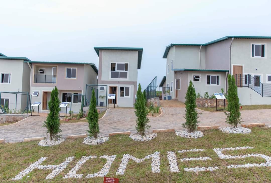 Rwanda's President Paul Kagame opened 2,200 fully furnished housing units in February 2022.

They cost between $15,000 to $35,000 each.

Payment will be made in installments.

Most of the building materials used were locally sourced.
