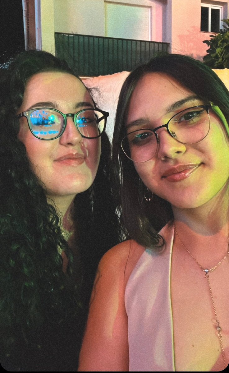 maariiafr's tweet photo. Tengo a la amiga más guapa @guada_ortms 🫶🏼 https://t.co/J9Uskjn9DM