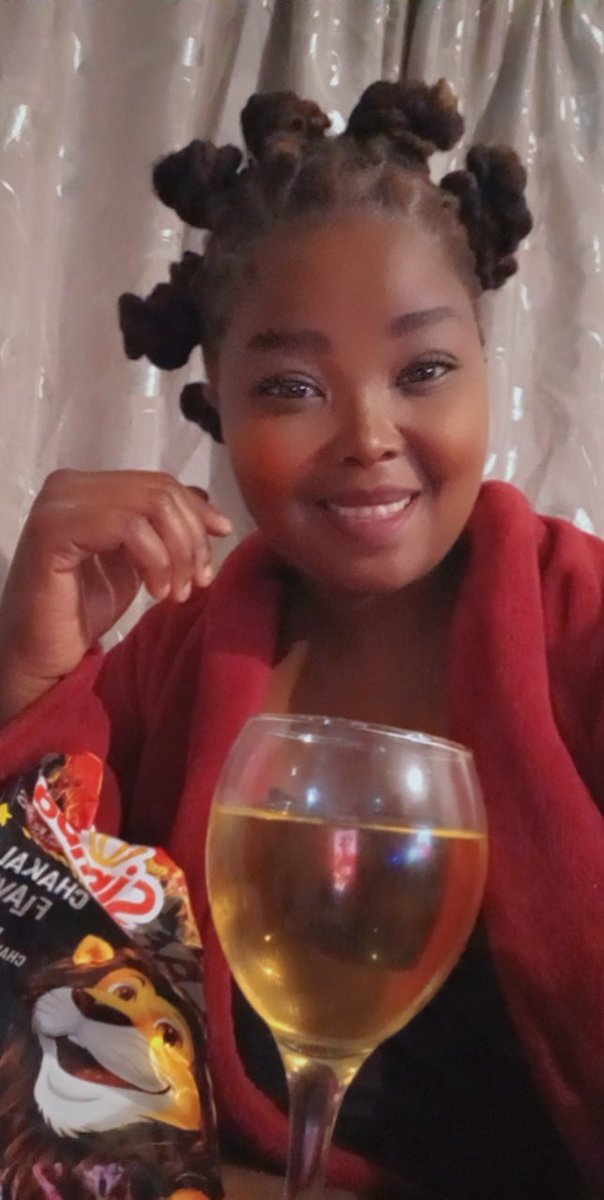 LadydreadOra's tweet photo. #KonkaLive kgokgole approved https://t.co/U6gHmniFem