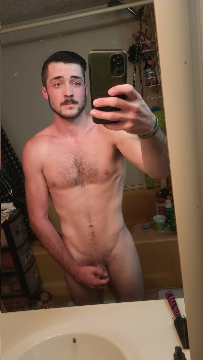 Execution485's tweet photo. Heart and Retweet if you like my new haircut 😘
https://t.co/fVf3O1W54u https://t.co/vaOMONZ7hh