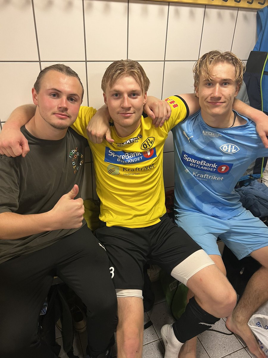 OttestadFotball's tweet photo. 2-0-seier hjemme mot Nybergsund! Henrik Thorkildsen med sin tolvte (!) for året. Sander Deglum med vår andre. @GundersenHagen med sin andre strake 🍩
Fin fredagskveld 🤩 https://t.co/IA6h5Q39AV
