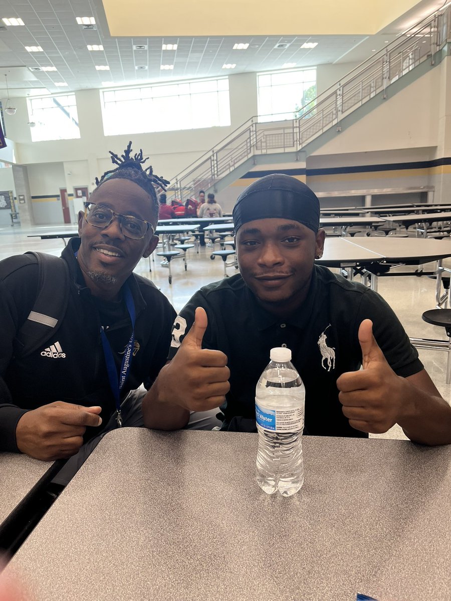 Dwayne Lee ✞ tweet media