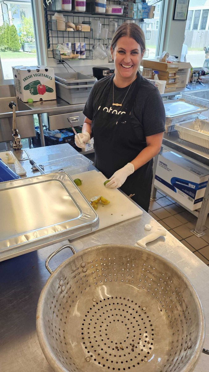 optoroinc's tweet image. We had a blast yesterday serving at The Nashville Food Project, by helping prep food to fight hunger in our city. Thanks for having us. #nashville #farthertogether
