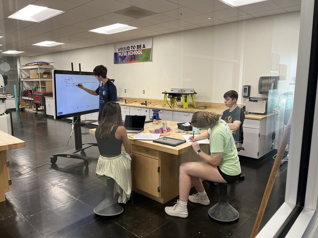 SM Engineering tweet media