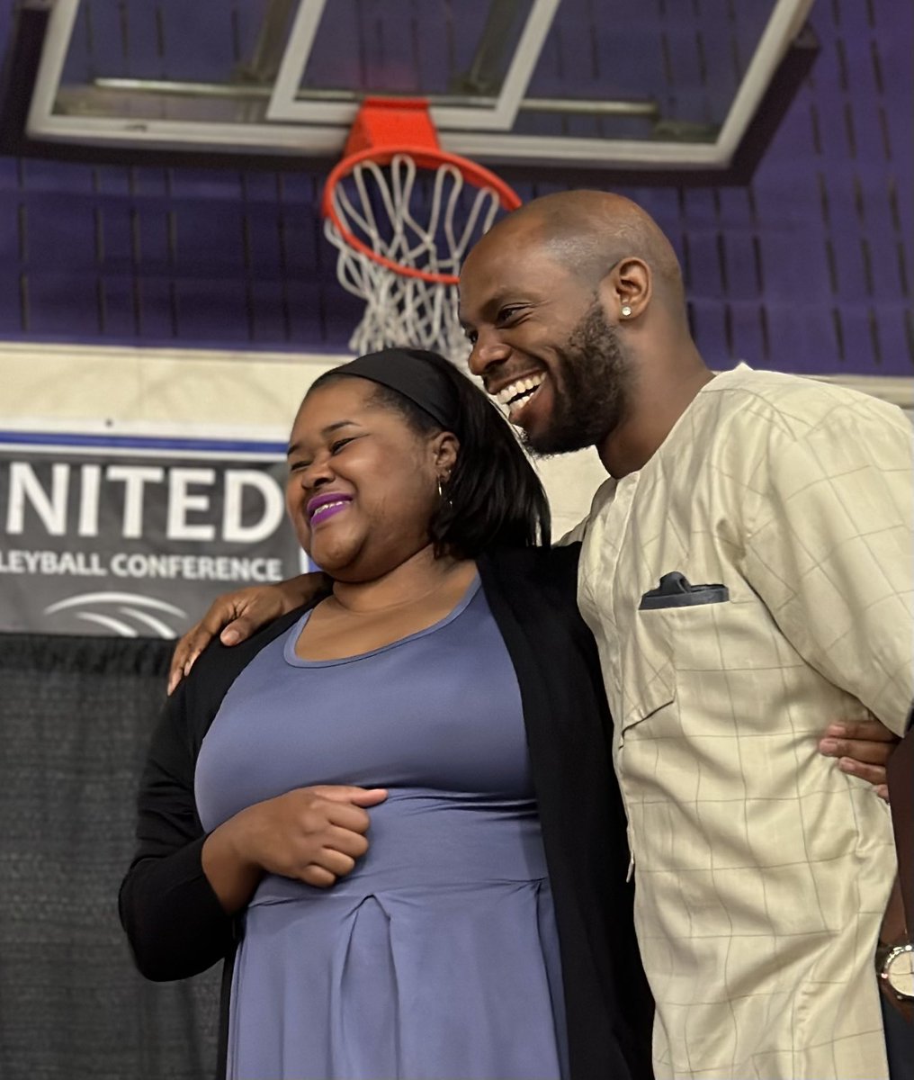 PeerForward's tweet image. Happy #ForwardThinker Friday! This week’s Forward Thinkers are our Coach Trainers Tamika Gordon, Omezie Omeokwe, and Ashlee Neal: the unsung heroes of PeerForward Workshop season! 

You can read more about the Coach Trainers in our latest blogpost: peerforward.org/thank-you-to-o…