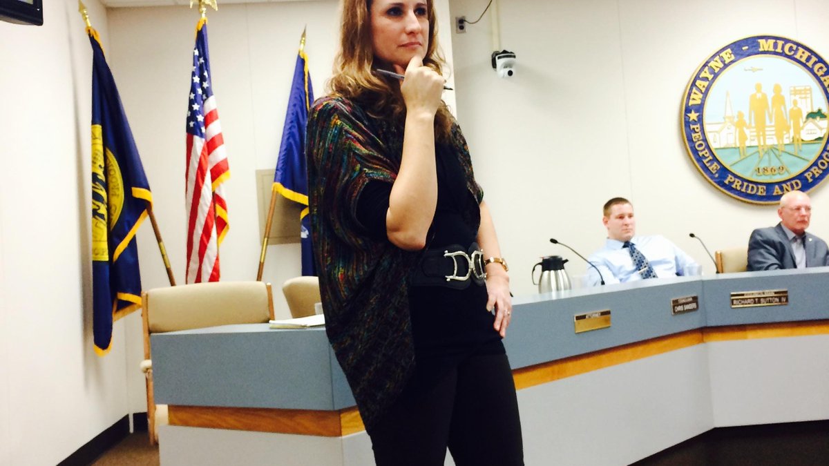 Hometownlife's tweet photo. Wayne city manager resigns, council votes to begin search for replacement https://t.co/5QtM9UOlH1 https://t.co/938APzDxsA