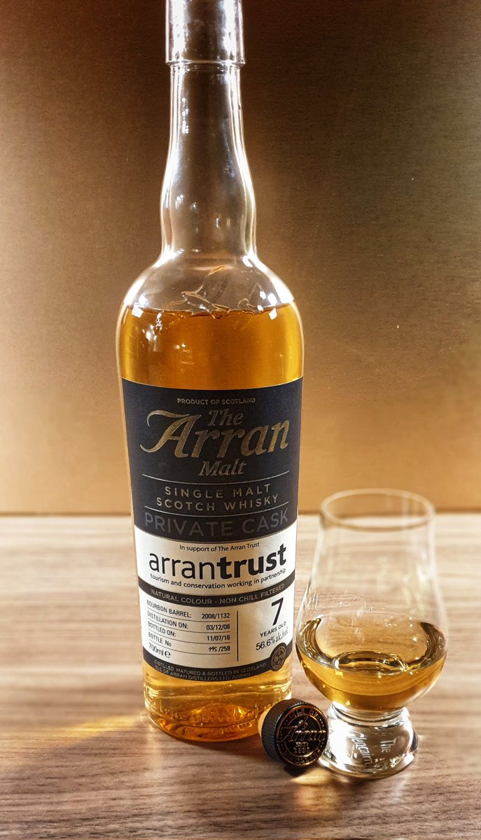 Newckie's tweet photo. New bottle opened, a young tasty bourbon cask Arran...
#flange
#FridayDram https://t.co/h4gtl0mlXZ