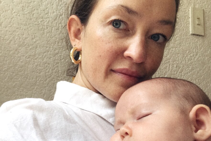 Querida Rosa : Tu mamá un día apareció con su carita en el #TimesSquare 🥹💚 Recibimos la noticia esta mañana mientras dormías una siesta encima mío 👶🏻🌹

Gracias <a href="/SpotifyChile/">Spotify Chile</a> #SpotifyEqual @altafonte_chile 

👂🏼 PLAYLIST —-> open.spotify.com/playlist/37i9d…