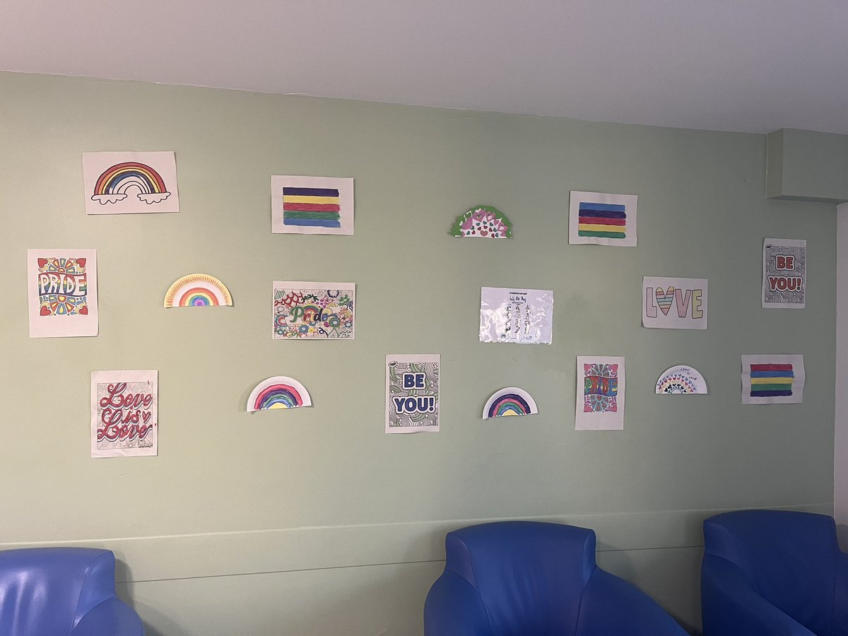 Ellie_Eagleton's tweet photo. All the wonderful creations from the pride party 🏳️‍🌈🌈 https://t.co/OMdZ6H5iHG
