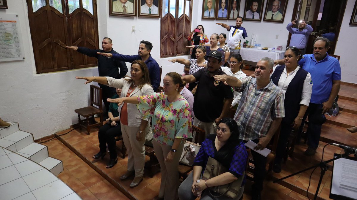 SipinnaSin's tweet photo. Rosario y Concordia instalaron su Comisión Municipal de la #PrimeraInfancia. 
La Ruta Integral de Atenciones ya cubre todo Sinaloa y la implementación de la #ENAPI avanza en los territorios.

HAZ CLICK
https://t.co/2yaYngEnlm

@rochamoya_ https://t.co/z5I7Tz8wHr