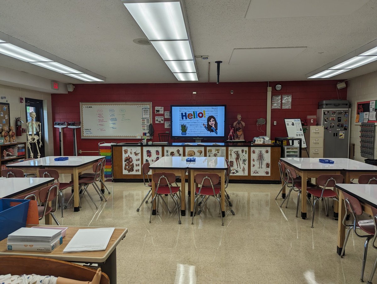 mrs_wheeley's tweet photo. Everything is set up and ready to go for YEAR 5!!! @TCSchoolsNC @thomasvillehigh #CTEforNC #openhouse @TCSCTE https://t.co/LY7PDAUrBb
