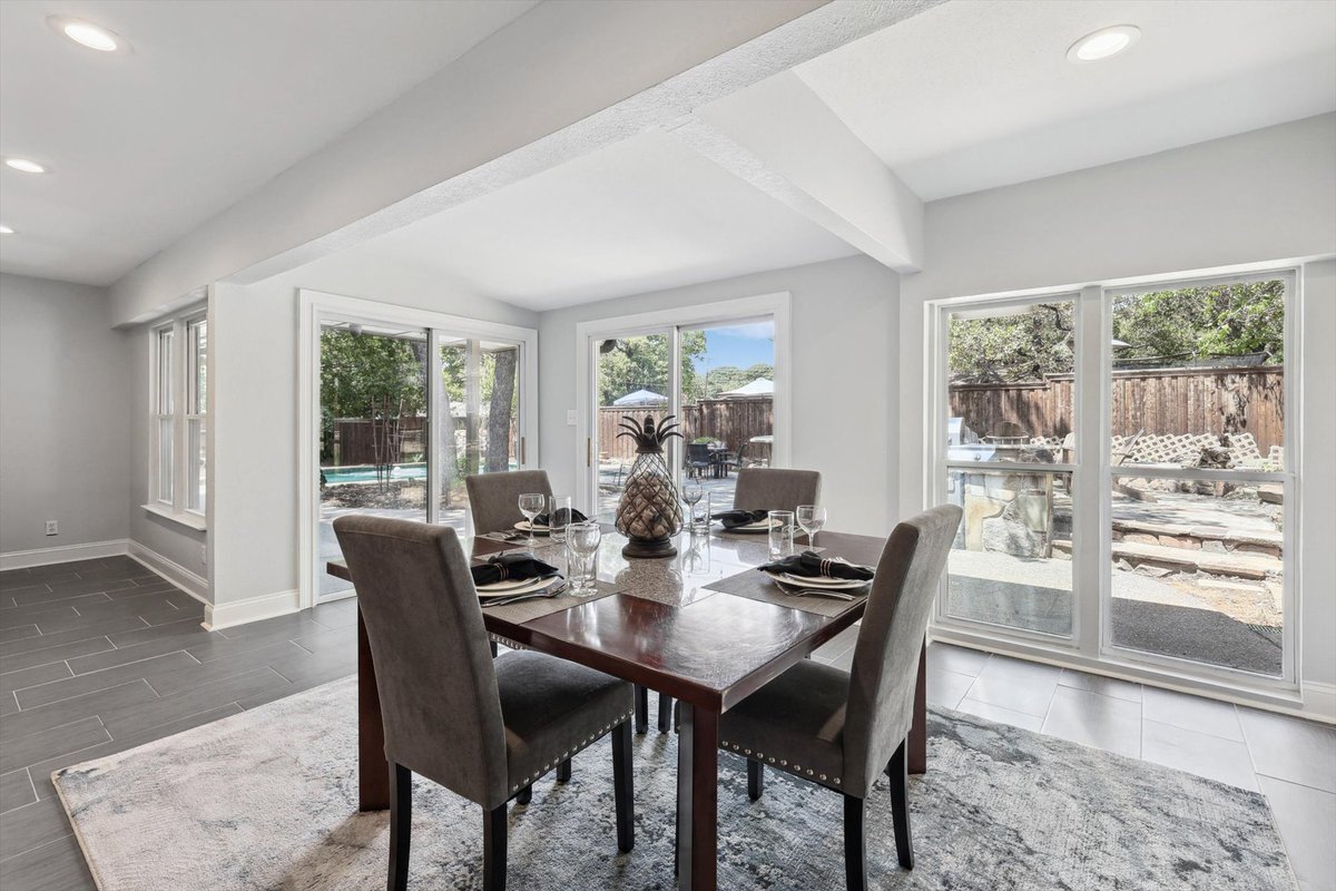 GeoDwell's tweet photo. JUST LISTED!! SPRAWLING COLLEYVILLE RANCH 
WITH SWIMMING POOL! 

508 Hillside Rd 
Colleyville, TX 76034

OPEN HOUSE this Sunday! 2-4pm

#GeoDwell #NewListing #Colleyville #DFWRealEstate https://t.co/nmnyHLFgtx