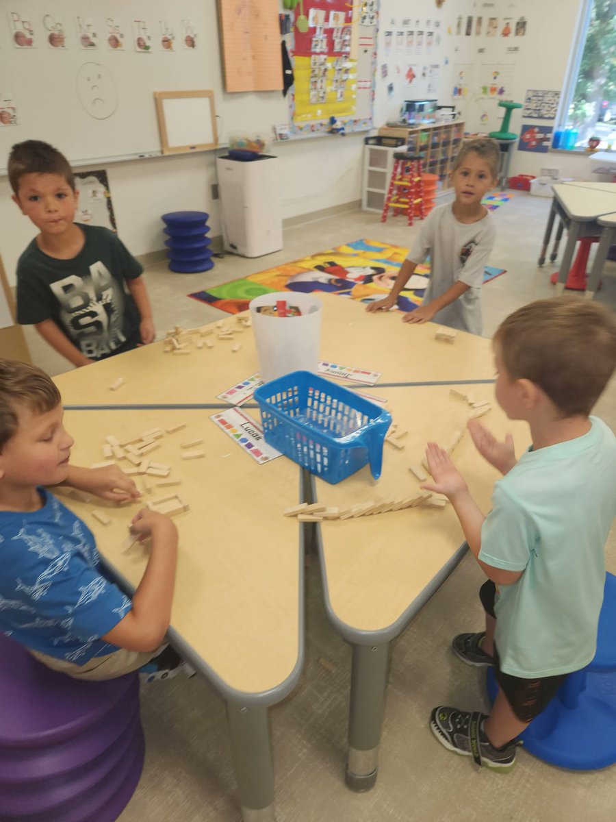 Hermitage School tweet media