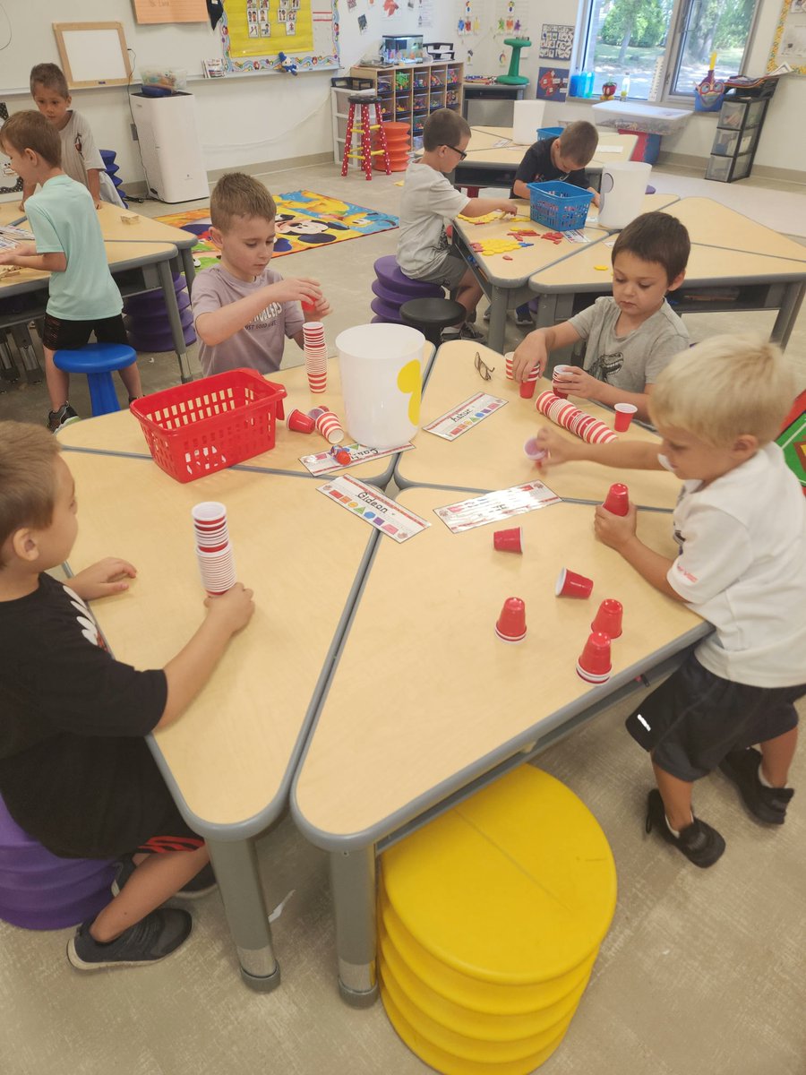 Hermitage School tweet media