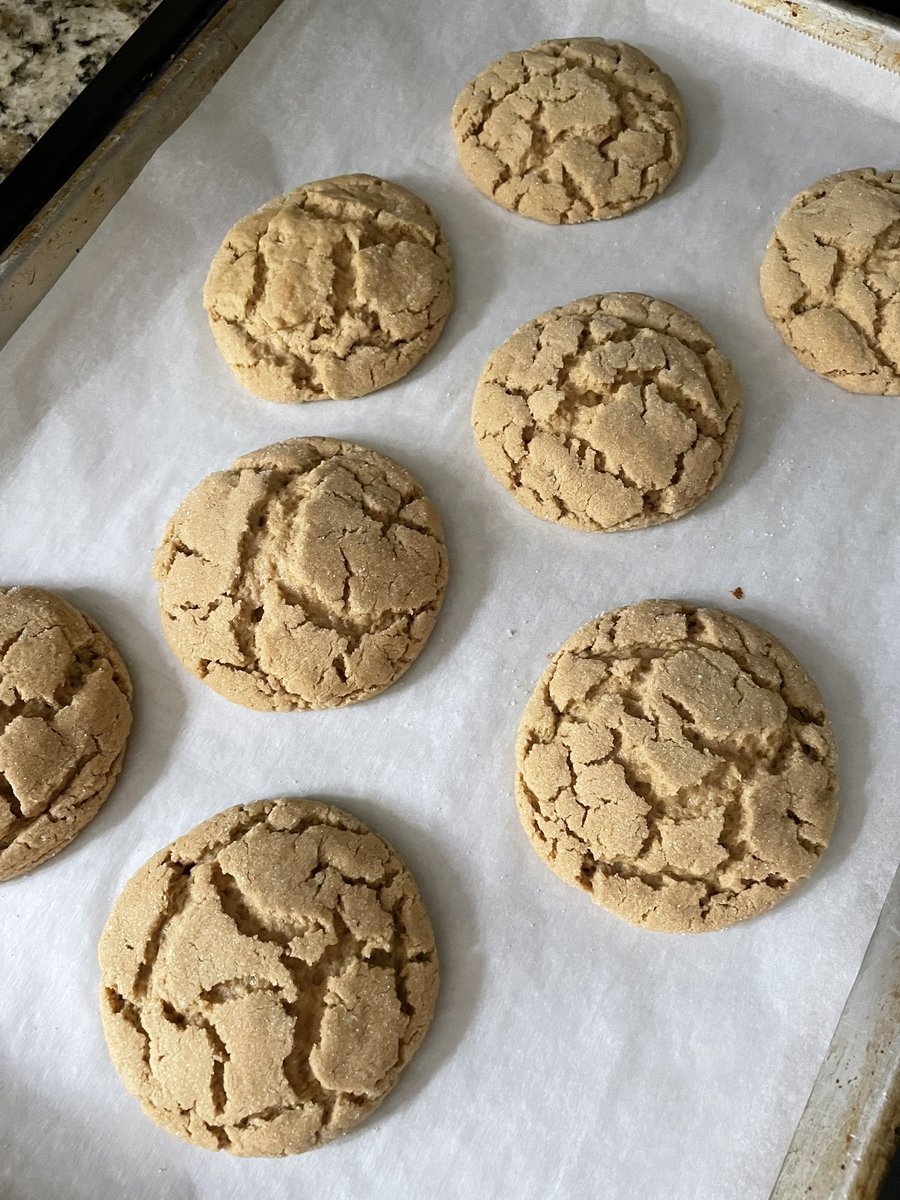 jess824's tweet photo. #rainydaybaking #itsalmosttheweekend #mycookieshopisopenforbusiness https://t.co/A2mO57mrv0