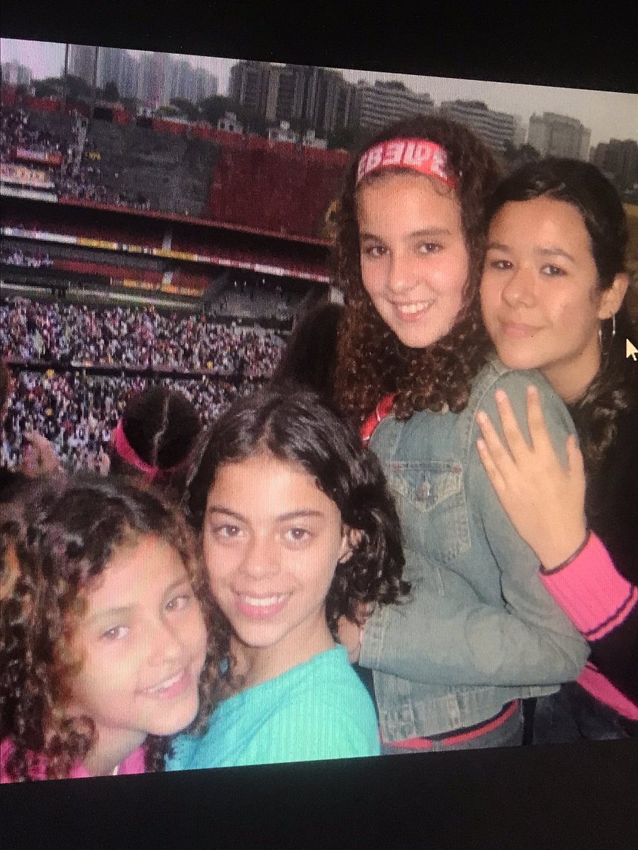 nichgpp's tweet photo. essa foto tem 18 anos eu nao consigo acreditar https://t.co/ctzUKgq9pR