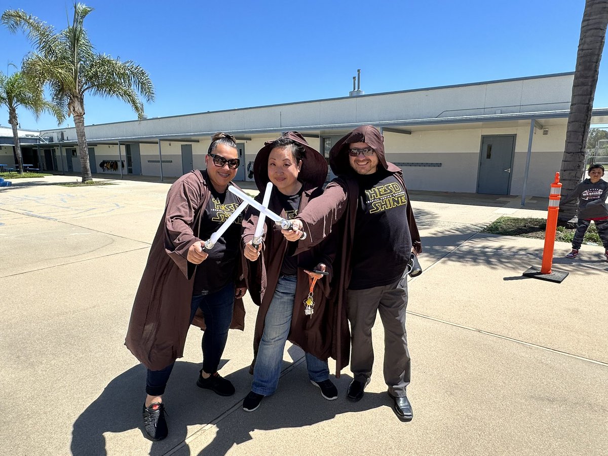 Our 4th grade team is celebrating the 4th day of 4th grade with a “May the 4th Be With You” theme and STEAM activities. Our Wildcats went a little 🤪 when their teachers walked out in their robes after lunch! #HESDpride #4thGradeRocks #FunFridays