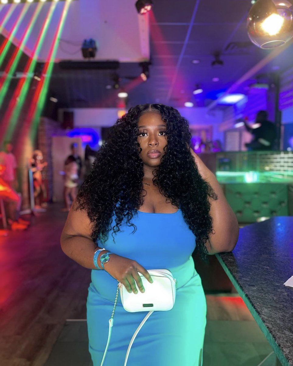 WigTypes's tweet photo. ๐
Serving looks ๐
Hair โ @SensationnelUS BOHEMIAN 28
Color โ 1
๐ธ Model ๐ธ @favesss_
Available @ https://t.co/y0p8rvrvuB
.
.
.
#wigtypes #wigtypesdotcom #wigtypesfam #wigs #hair #trendyhair #Sensationnel #humanhairblend #buttawig #frontalwig #hdlacewig #bohemian28 #feature https://t.co/vf2il1l3qi