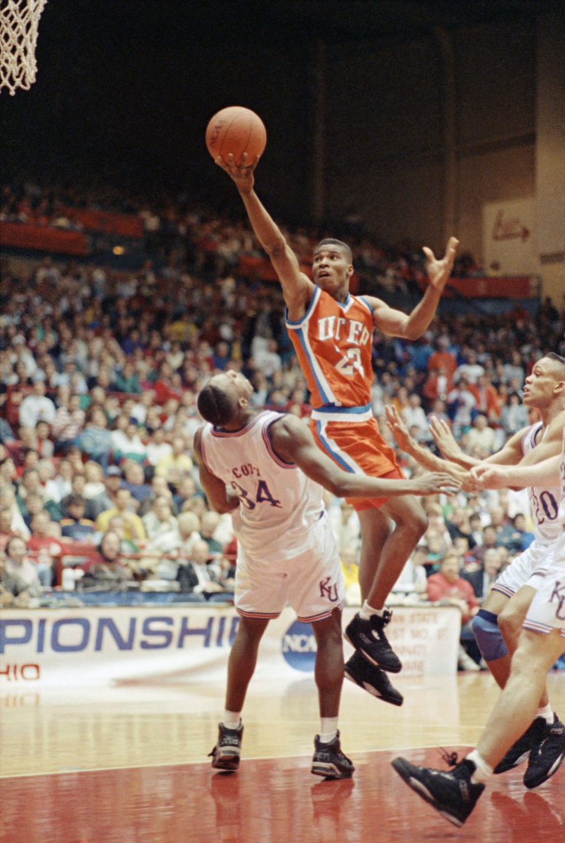 #FlashbackFriday to one of our best moments in program history. What do you remember from that win? 🤔