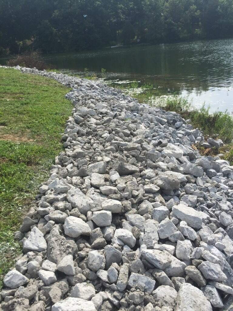 kyfisheriesc's tweet photo. Shoreline stabilization project has been completed at Corinth Lake. This will also improve the bank fishing opportunities at this #KDFWR owned lake. https://t.co/ktCsUy57Fq