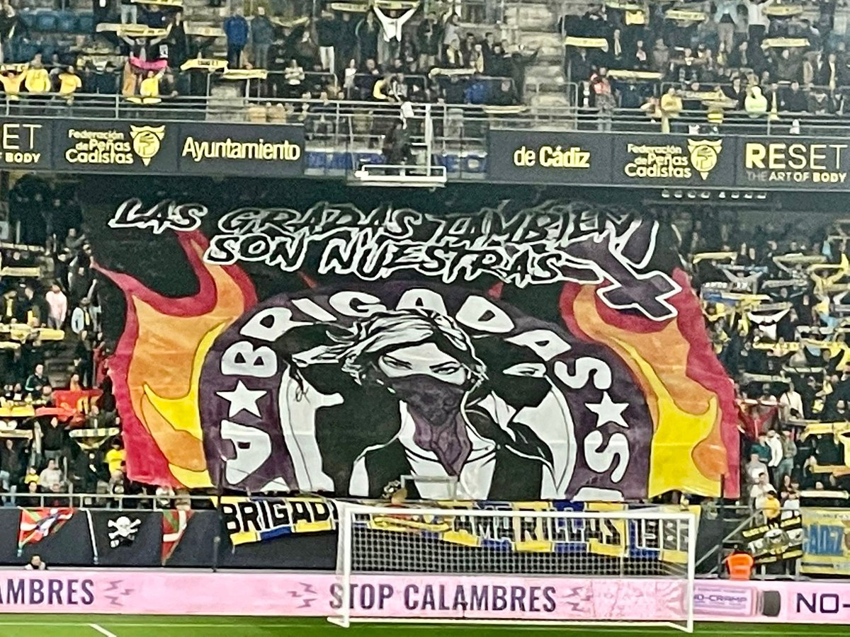 Rocio_Gades's tweet photo. El fútbol también es nuestro. Los campos y las gradas. Basta de machismo y misoginia. Ninguna agresión sin respuesta ✊♀️
Mañana rugimos: Rubiales vete YA!!
Minuto 10 del Cádiz-Almería
@Jennihermoso somos todas https://t.co/XxDB1HK5En