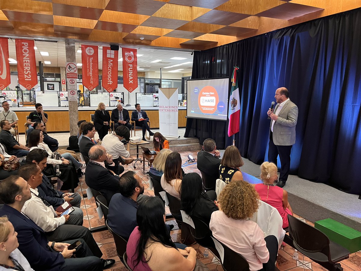 Consulado General de México en El Paso tweet media