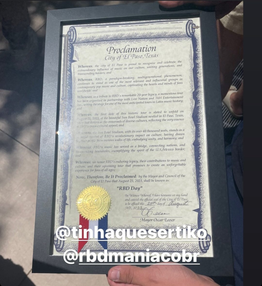 CapitanAlex29's tweet photo. El alcalde de El Paso, Texas decretó que el 25 de agosto sea reconocido como el #RBDDay.
Esto gracias al impacto y legado de la agrupación y por escoger a esta ciudad para iniciar el #SoyRebeldeTour. https://t.co/oDu8zfI3ny