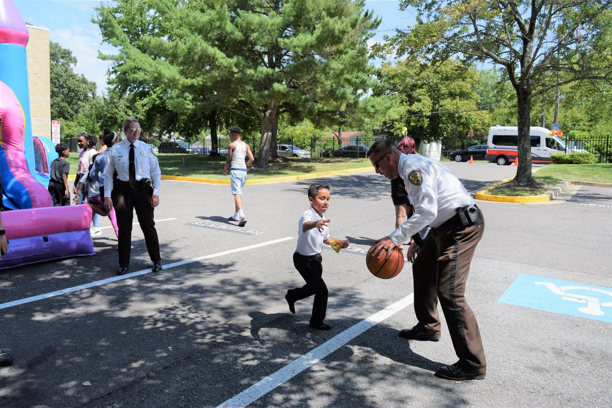 PGSheriff_PIO's tweet photo. Today, the Office of the Sheriff shared in the fun at the Dussan Flats Apartment Community Day in Suitland, MD. We shared information, resources, and interacted with the residents of the beautiful community. https://t.co/F6MS9C8fQZ
