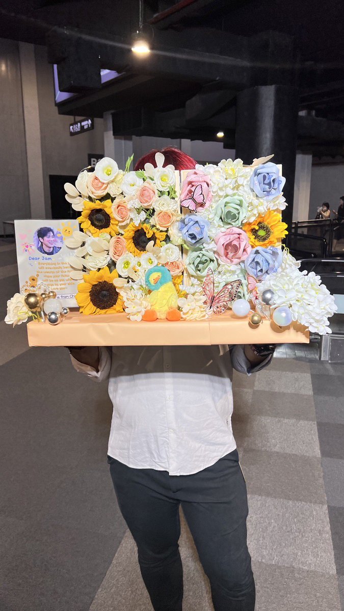 yxt0402's tweet photo. have a good day～
enjoy your time and congratulate the show finish～
love you～

@RachataJam 
#แจมรชตะ 
#JamRachata 
#JamFilm_inFINity https://t.co/DnibKSHv3c