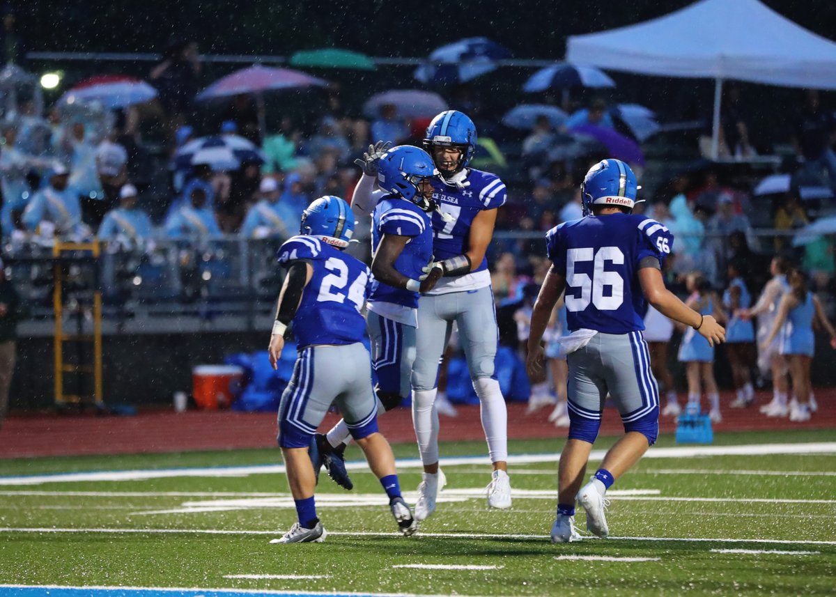 andrewtsimonson's tweet photo. Chelsea won their first game in almost a year behind four first half touchdowns from Emerson Russell to beat Calera in their home opener.

Story by Samantha Haase/Photos by Cari Dean: https://t.co/CkFWSSxQEO https://t.co/kl01MFQaId
