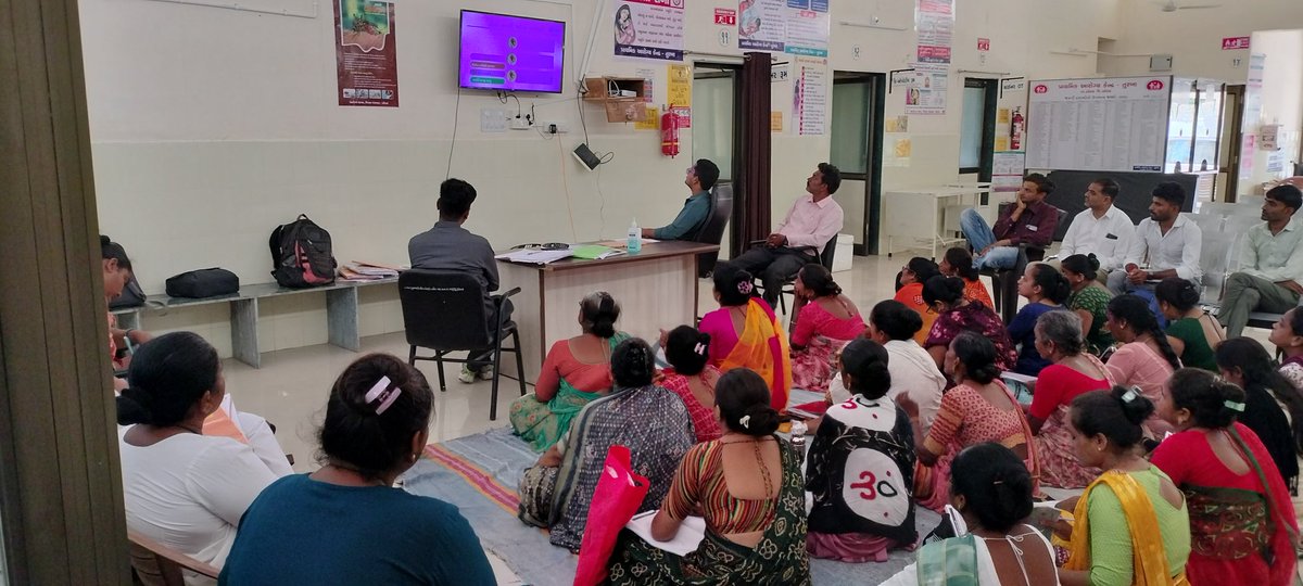 PhcTurkha's tweet image. આજરોજ પ્રાથમિક આરોગ્ય કેન્દ્ર તુરખા ખાતે "ટી.બી મુકત પંચાયત" અંગે નો સેટકોમ આરોગ્ય કર્મચારી(#MPHW #FHW #CHO ) અને ASHA બહેનો દ્વારા મેડિકલ ઓફિસર @VedaniAshish અને સુપર વાઈઝર સાથે જોવામાં આવેલ
@DDOBOTAD @NHMGujarat @NTEP_Botad @BotadDsbcc @TbDivision @Collectorbotad @eGramBotad