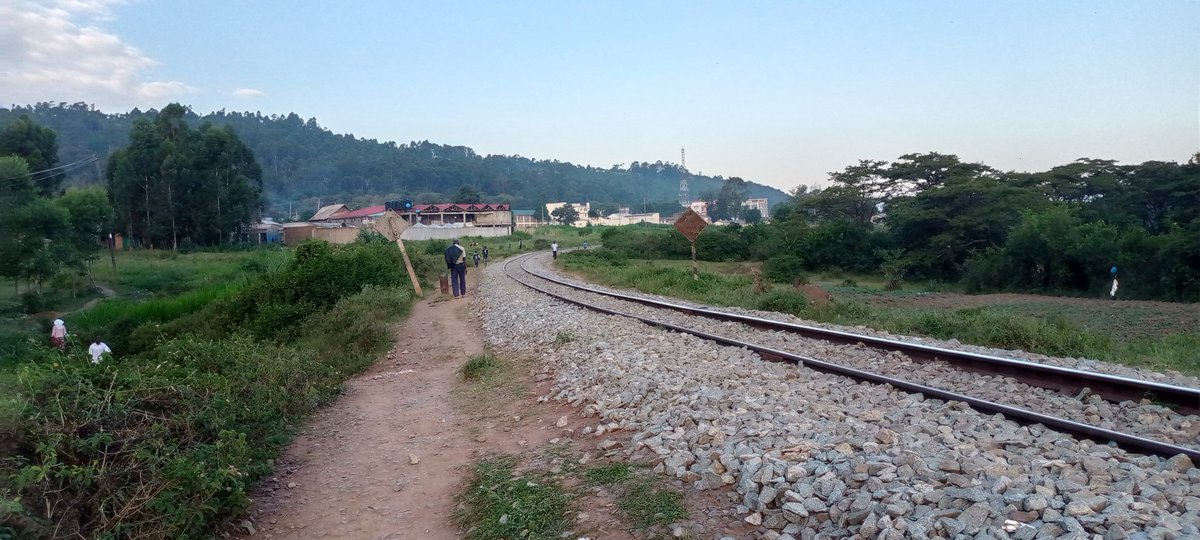 kibichimedia's tweet image. Once a #giant town it was until early 2006, when the machines that rocked the #atmosphere with fumes of smoke in the atmosphere were disrupted by its closure, #Webuye a town we learned and studied in the books of #Geography &amp;amp; Social studies as they call it nowadays.@MASINDEEdwin