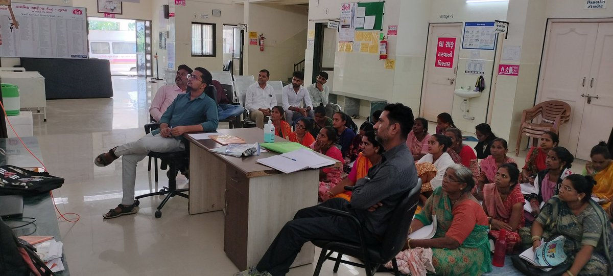PhcTurkha's tweet image. આજરોજ પ્રાથમિક આરોગ્ય કેન્દ્ર તુરખા ખાતે "ટી.બી મુકત પંચાયત" અંગે નો સેટકોમ આરોગ્ય કર્મચારી(#MPHW #FHW #CHO ) અને ASHA બહેનો દ્વારા મેડિકલ ઓફિસર @VedaniAshish અને સુપર વાઈઝર સાથે જોવામાં આવેલ
@DDOBOTAD @NHMGujarat @NTEP_Botad @BotadDsbcc @TbDivision @Collectorbotad @eGramBotad
