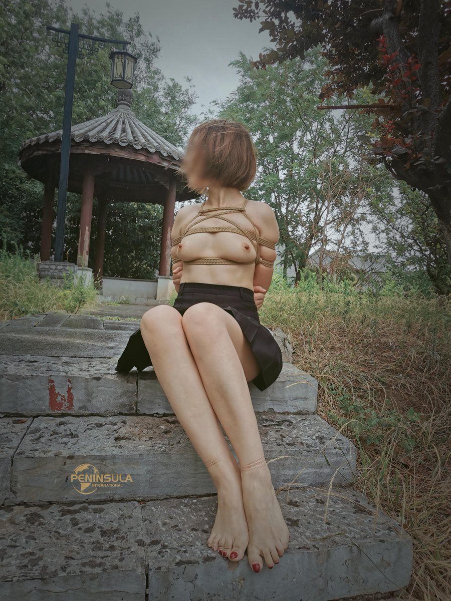 总感觉这条裙子是多余的