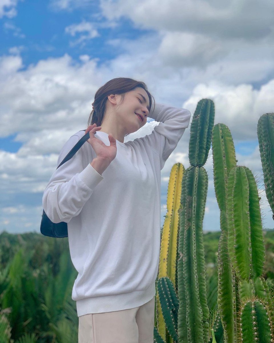 อย่าถามว่ารักเพราะอะไร เพราะรักด้วยหัวใจไม่ใช่เหตุผล 👩🏻‍🏫

#ครู #อีสานโซน  #รีทวิตให้หน่อยน้า